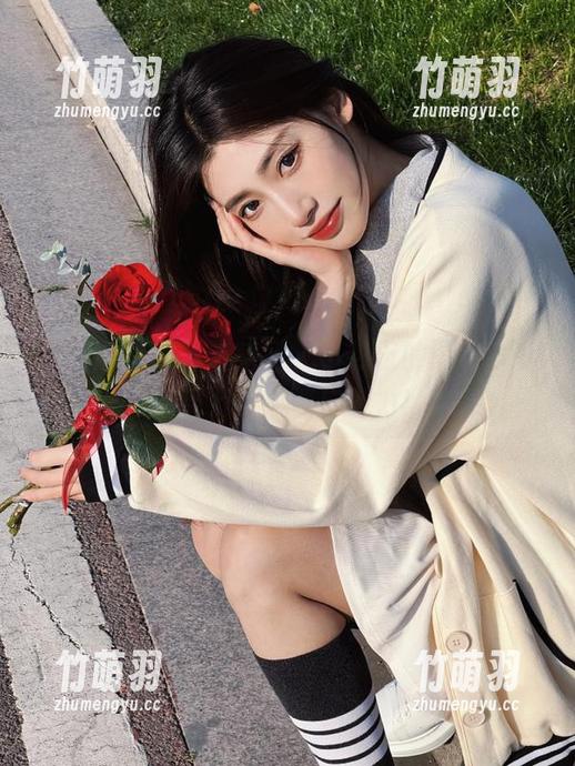 秀人网 - 万圣节来了，小热巴的图包分享让你感受万种风情与魅力！.txt