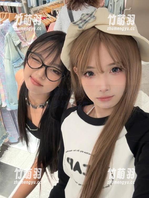 秀人网 - 小蛮妖泳衣写真，私房原图带你进入梦幻海洋世界.txt