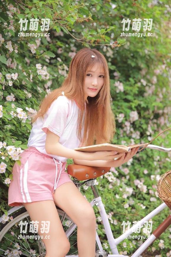 秀人网-明日花桃桃 秀人网 - 高清明日花桃桃少女魅力图册:透视少女心灵与外在之美的奇妙旅程.txt