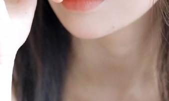 秀人网 – 看果儿celia如何穿搭毛衣，独家写真免费下载中！.txt