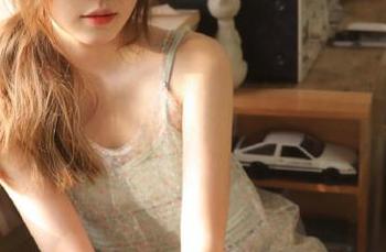 秀人网 – 狐小妖Baby新作私房写真，吊带风格展现出无限的女性魅力与力量.txt
