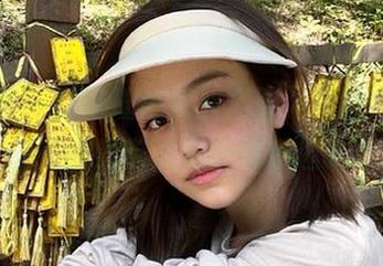 秀人网 – 精选璀灿短裤套图，释放自我，感受时尚带来的无穷乐趣.txt