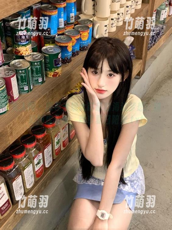 秀人网 - 探寻米妮大萌萌的海边梦想：精彩图库分享，尽享夏日阳光.txt