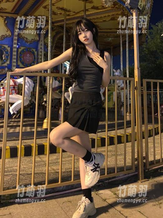 秀人网 - 观看茜茜Kimi女孩的精选写真，带你领略不同风格的美丽图片.txt