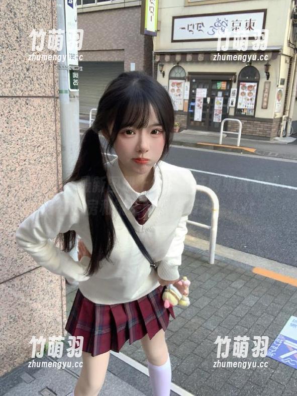 秀人网 - 最新图册上线！言沫厨娘教你如何在厨房和镜头前双拼精彩！.txt