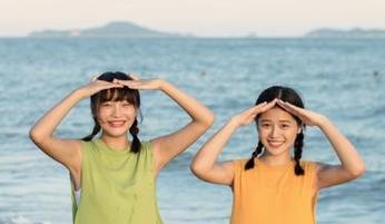 秀人网 – 软软Roro空姐高清写真合集，每一帧都是空中灵魂的低语.txt