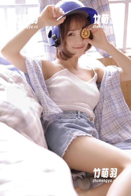 秀人网 - 最新图册揭秘：郑颖姗在睡衣中绽放的甜美与性感双重魅力.txt