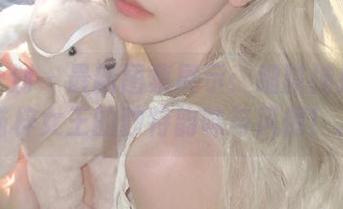 紧急企划 – 最新图集展示：细腻捕捉一只喵喵梓女王的独特韵味与风情！.txt