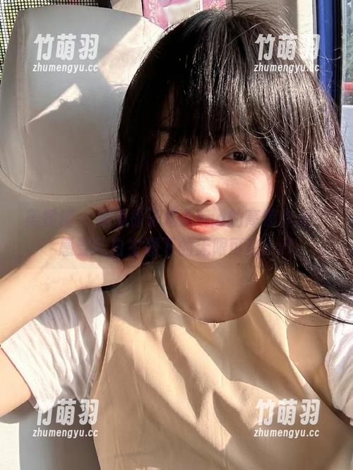 美媛馆 - 探索徐子琦Anna的高清作品，感受纯白主题下的无限可能.txt