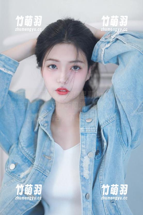 美媛馆 - 怀抱梦想的绮里嘉Carina比基尼高清写真：沉醉于阳光，却不小心晒黑的悲欢离合，下载体验！.txt