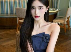 美媛馆 – 细腻之美：绮里嘉私拍内衣写真展现女性魅力的无限可能.txt