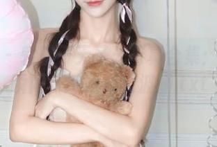 美媛馆 – 软软子无圣光写真合集：镂空的瞬间，掀起心灵波澜.txt