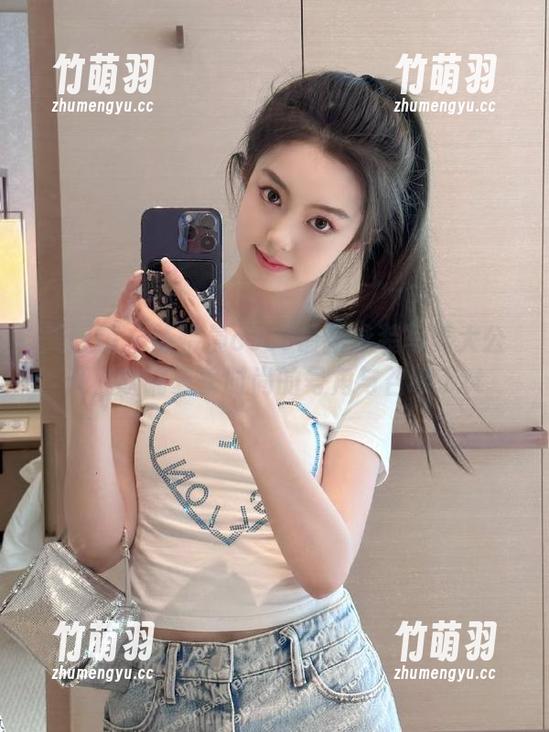 美媛馆 - 陈怡曼coco最新泳装写真大公开，吹响夏季时尚的号角与召唤.txt