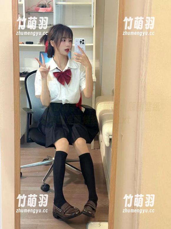 美媛馆 - 陈舒羽学妹写真新作：原图壁纸让你的桌面焕然一新.txt