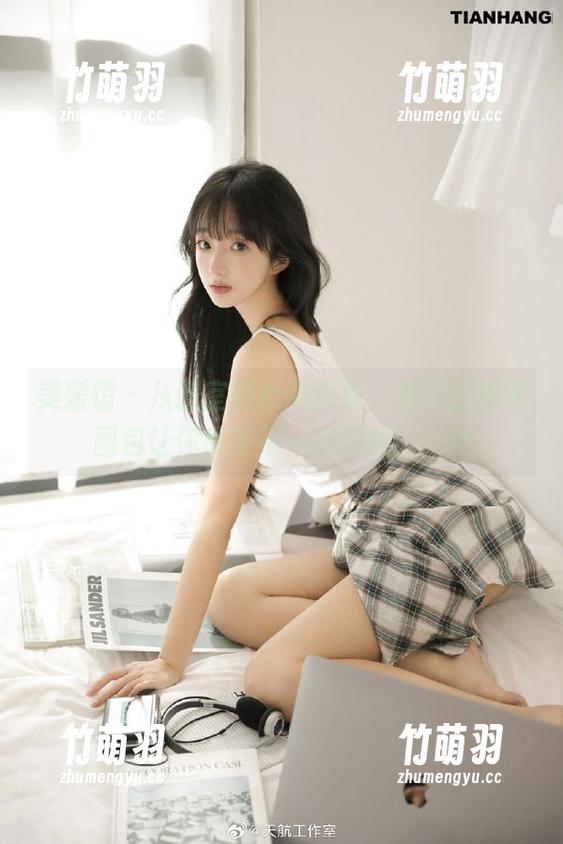 美媛馆 - 从教室到心灵深处，黄乐然精选图包让你感受不一样的美！.txt