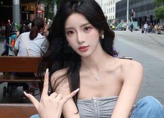 舞蹈生日记 – 李零御姐摄影盛宴，高清写真集必收藏！.txt