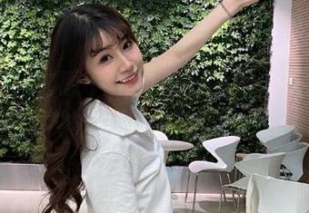微密圈 – 动感十足的高清图包，葛征运动白袜展现绝佳美腿.txt