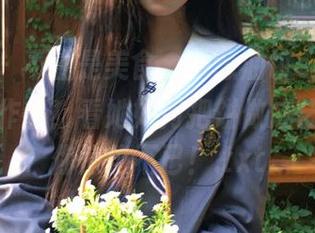 微密圈 – 不止是美食，“葱油饼er”的白色写真作品！看她如何把饼做成艺术，让你惊艳不已！.txt