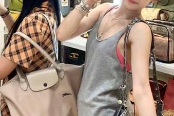 蜜桃社 – 探索美丽空姐木奈奈的新境界：写真合集更新全记录.txt