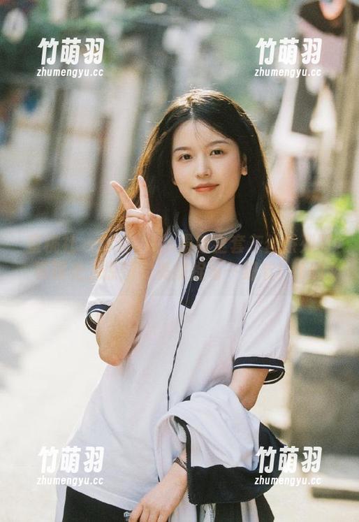 蜜桃社 - 琳琳ailin最新全套灰丝系列写真曝光，原图完美捕捉每一细节！.txt