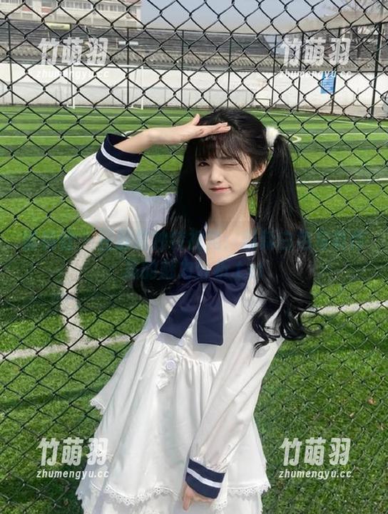 蜜桃社 - 豆瓣酱独特视角：最新白色写真作品的魅力分析.txt