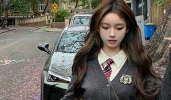 蜜桃社 – 雪飞天台的写真故事：原图展现每一帧背后的深邃情感.txt
