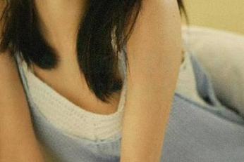 袜啵啵 – 免费获取小淳《裤里丝》写真中的精美图片，快来解锁魅力吧！.txt