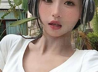 见新摄影新作：无圣光风格可爱连衣裙与白丝小皮鞋套图集锦.txt