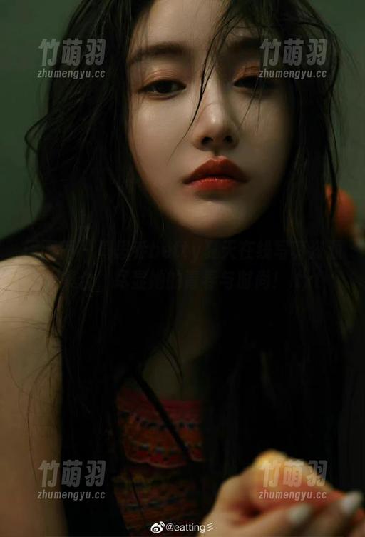 语画界 - 周思乔betty夏天在线写真资源大集合，尽显她的青春与时尚！.txt