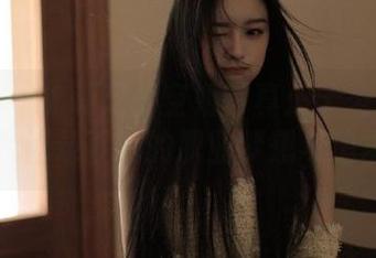 语画界 – 徐莉芝的空姐写真：无圣光风格，图片记录下她的职业梦想与追求.txt