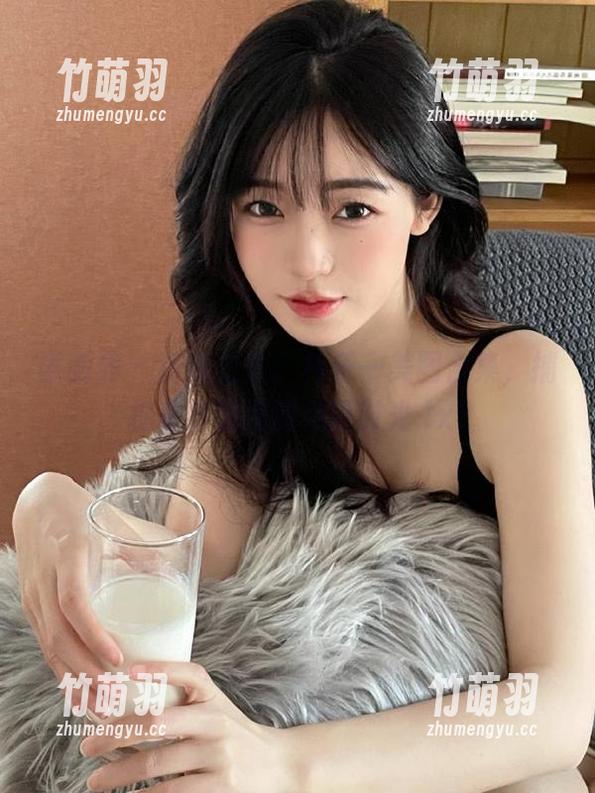 语画界 - 清纯之美：林乐一美图合集，捕捉青春瞬间的绚丽时光.txt