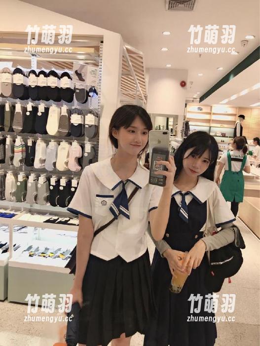 语画界 - 程程程极致丝袜作品让人忍不住想观看，真是太妖娆了，衣柜需要一场革命了！.txt