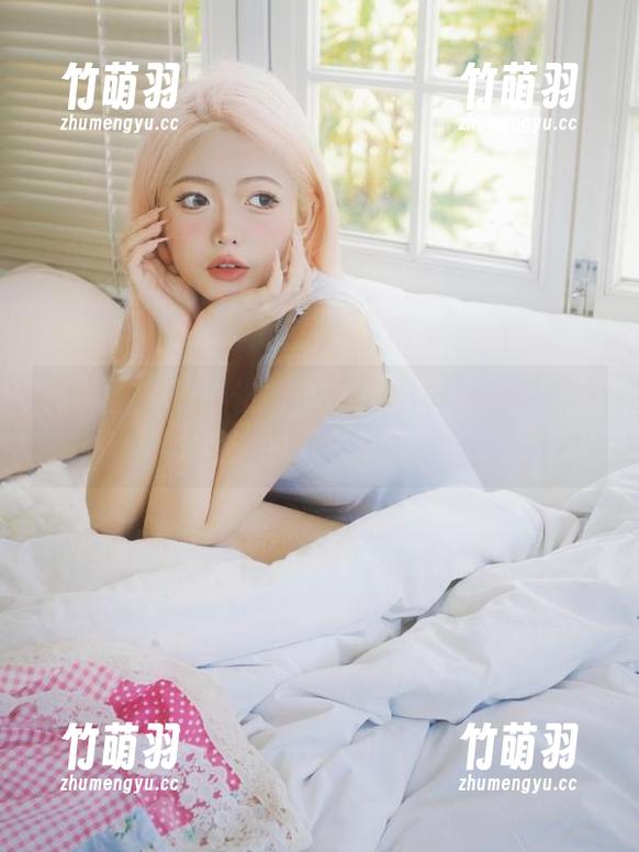 微密圈 - 倾心软妹小九九的私拍图集，蕾丝胖次缔造的不只是优雅！.txt