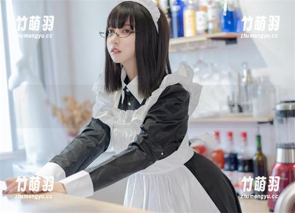 过期米线线喵在校园的写真美图，定格青春的纯真与活力.txt