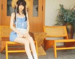 迷之呆梨的居家态度：无圣光写真合集，真实与优雅并存.txt