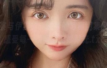 阿寨寨与伊露露：独特的写真图集原图，感受每一瞬间的美妙时光.txt