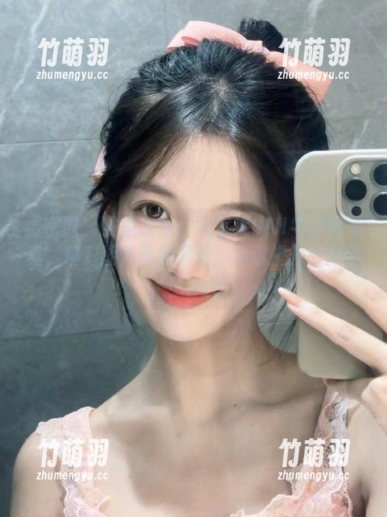 微密圈 - 独家发布！陈妮妮UNI牛仔裤写真，精彩图片等你下载，助你提升时尚感！.txt