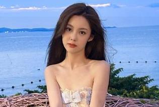 青豆客 – Kiren_程程程油亮写真图包，高清展现她的自信与优雅，尽显个人魅力.txt