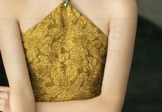 青豆客 – 妮小妖推出最新白衬衫写真，以清新自然的风格，传递心中对生活的热爱.txt