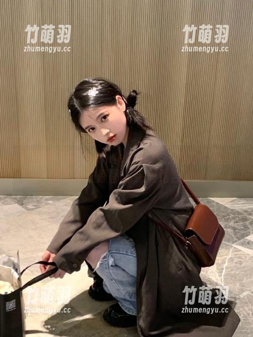青豆客 - 欧尼anne的白衬衫魅力：写真集与精美原图的完美结合.txt