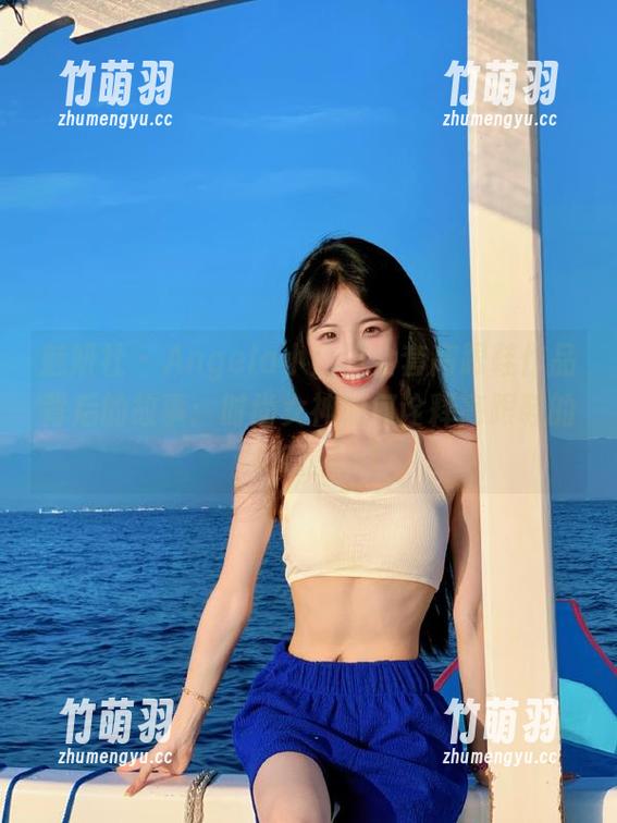 魅妍社 - Angela小热巴全套高跟鞋作品背后的故事：时尚女神如何诠释高跟鞋的魅力？.txt