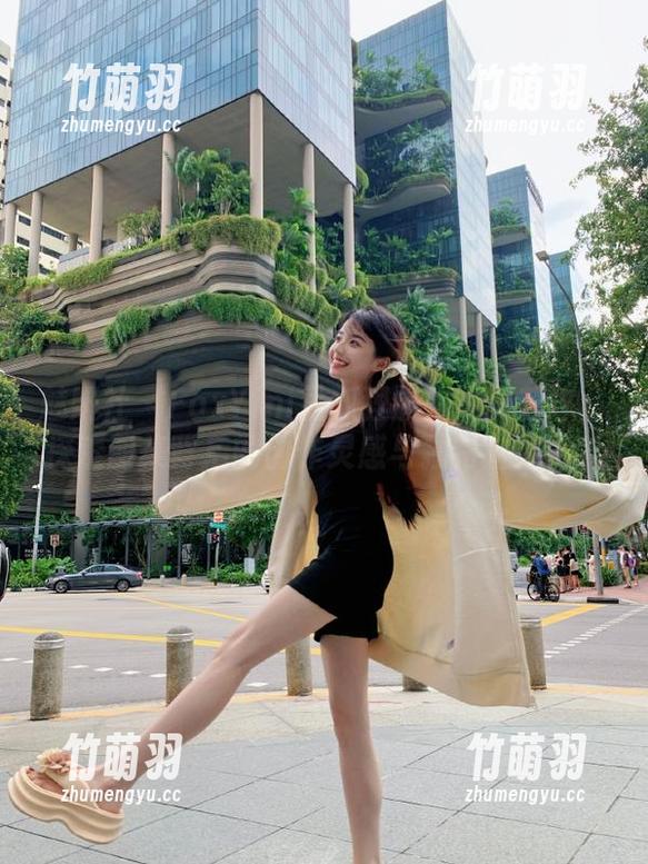 魅妍社 - FoxYini孟狐狸旗袍写真艺术：探索图集背后的创作灵感与独特魅力.txt