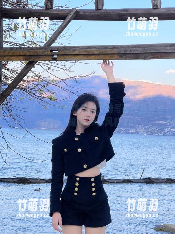 魅妍社 - 欣赏小热巴女友的写真作品全集，感受她的不一样风格.txt