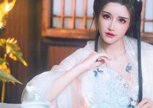 鹿八岁baby与日向雏田合作写真全集，感受艺术的交汇之美.txt