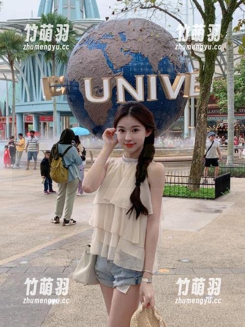 微密圈 - 记录美好瞬间，鹿瑶2021高清写真套图，展现多元化的风格与个性.txt