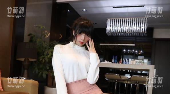 鹿野希写真更新来袭：美脚作品打造无与伦比的艺术之美！.txt